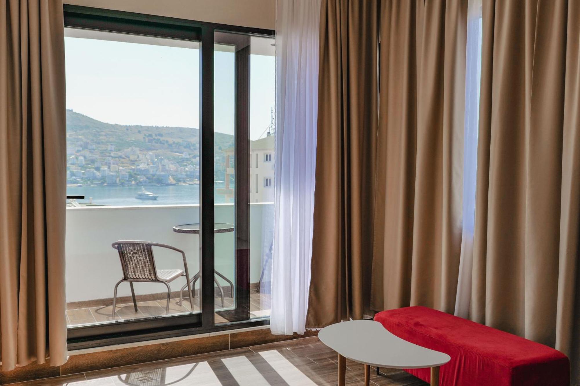 Armar Hotel Sarandë Eksteriør bilde